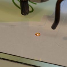 Print & Cut lasersysteem lokaliseert registratietekens voor het snijden