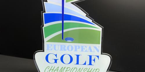 UV-bedrukking op een acryl trofee voor golfkampioenschappen